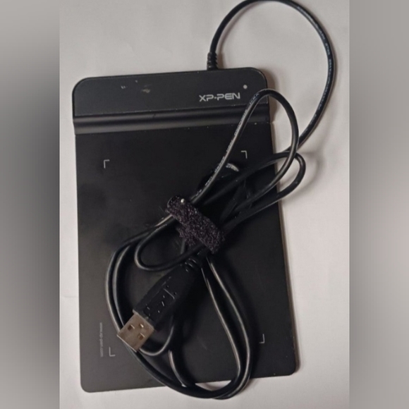 XP Pen Tablet - Picture 1 of 2